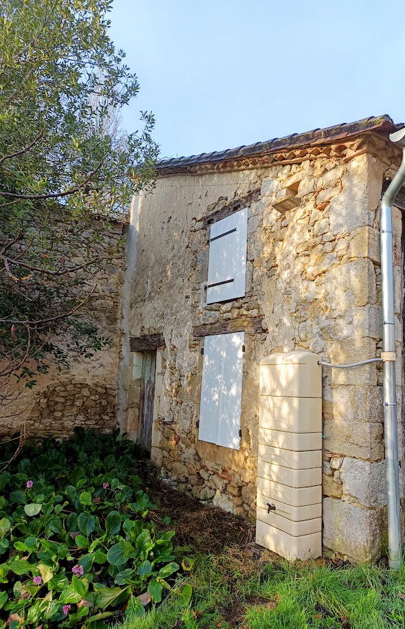 PHOTO COTE EST PETITE MAISON